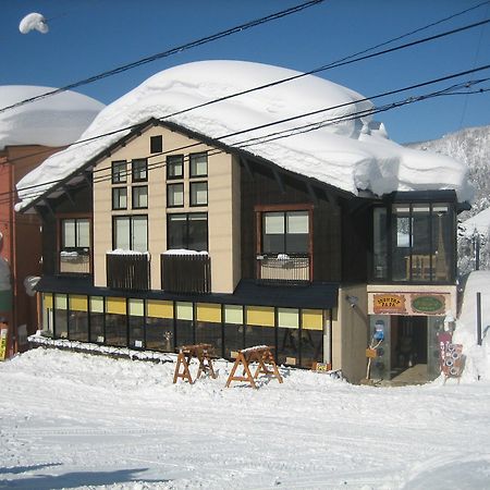 Lodge Nakajima Nozawaonsen Buitenkant foto