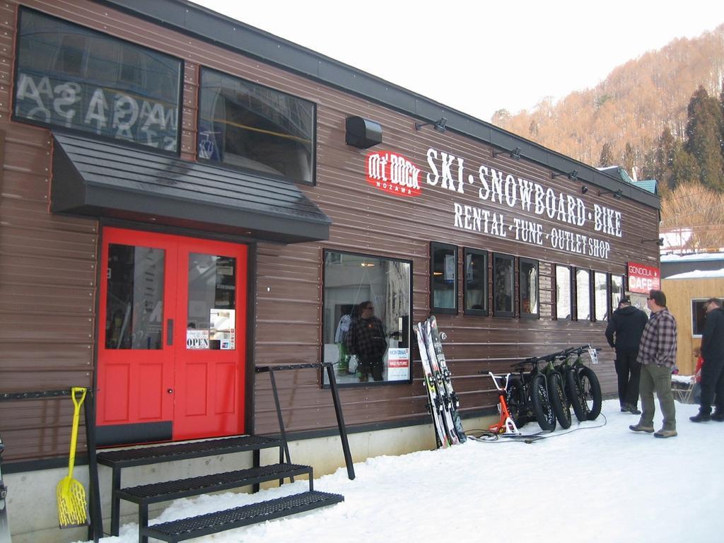 Lodge Nakajima Nozawaonsen Buitenkant foto