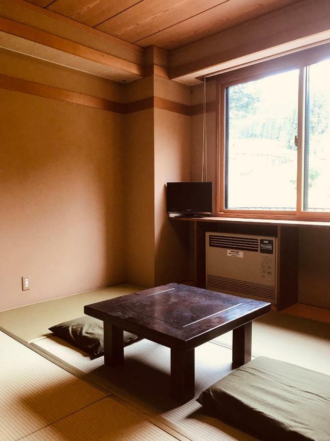 Lodge Nakajima Nozawaonsen Buitenkant foto